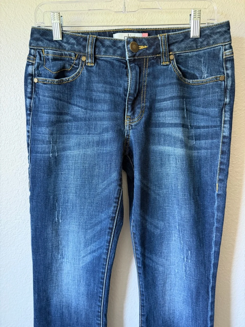 Cabi Straight Leg Jeans in Dark Blue Wash, EUC, Size 4, High Rise - Picture 2 of 9
